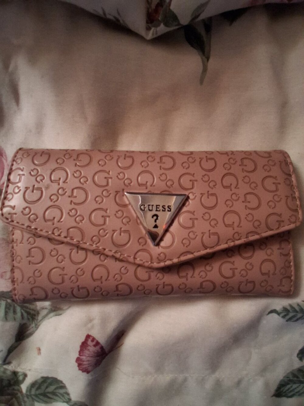 Guess tan logo wallet